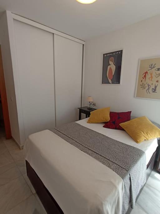 Апартаменти Bonito Apartamento En Centro Малага Екстер'єр фото