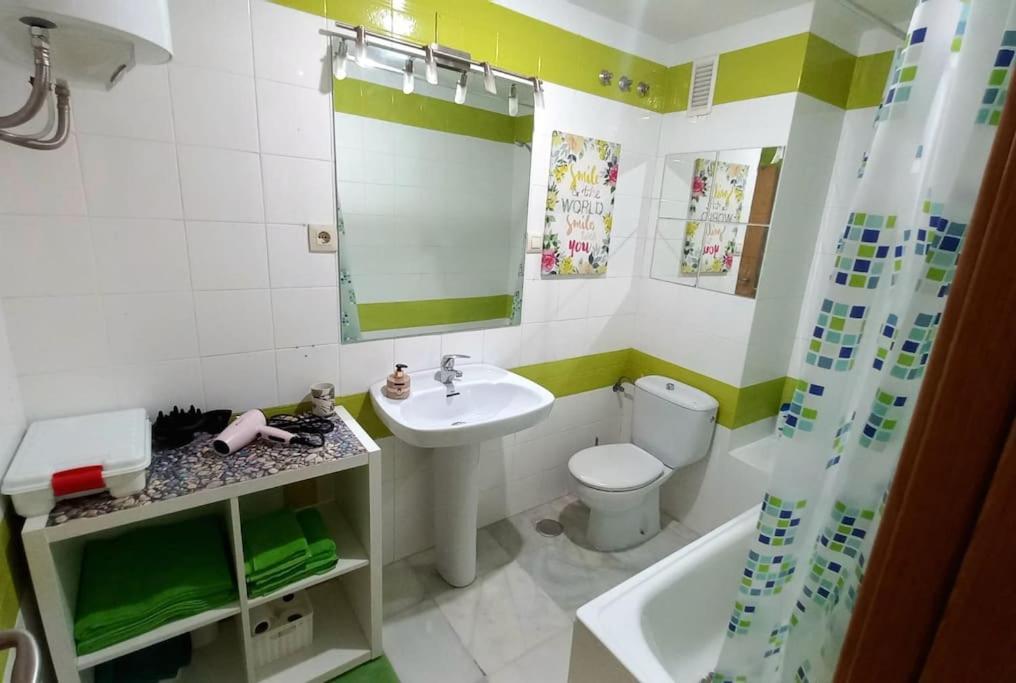 Апартаменти Bonito Apartamento En Centro Малага Екстер'єр фото