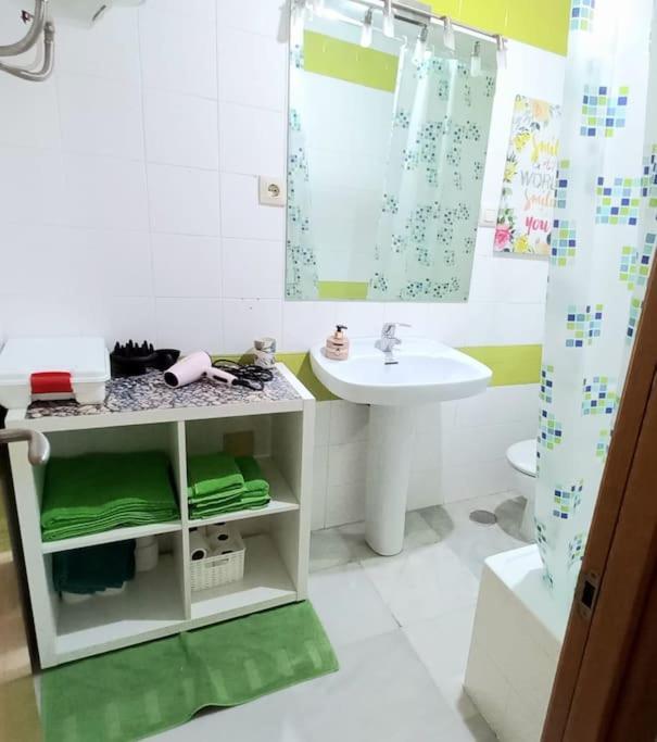 Апартаменти Bonito Apartamento En Centro Малага Екстер'єр фото
